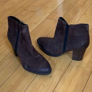 Gently wear suede genuine leather boots Size 7.5